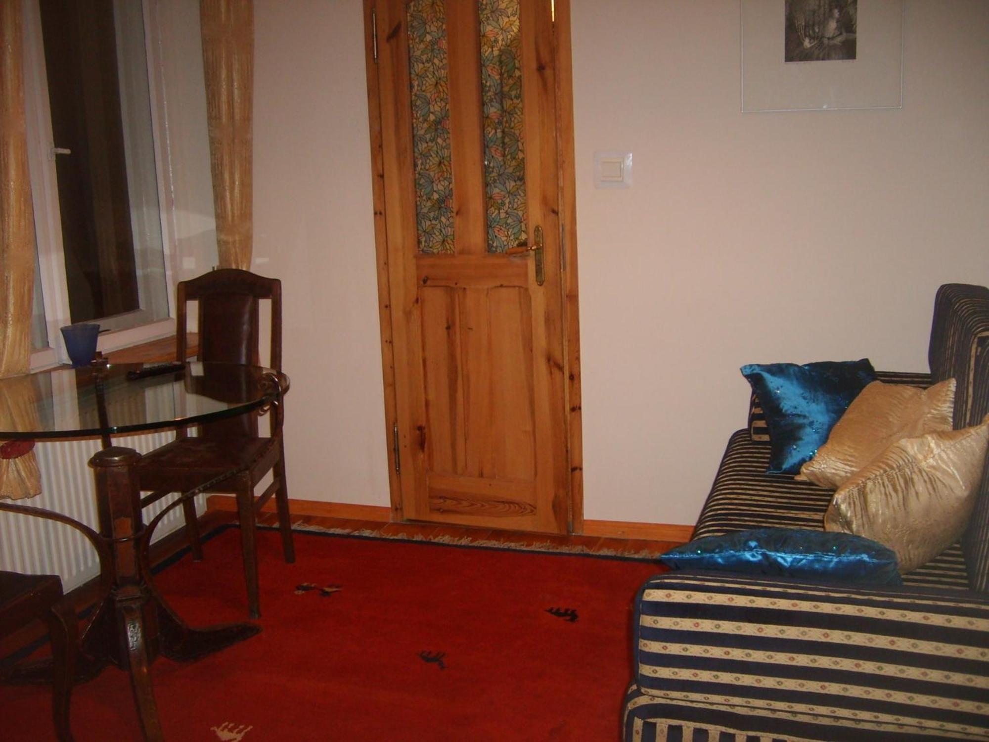 Homestay Contra